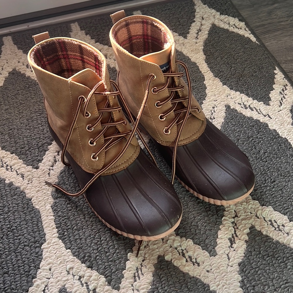 NWOT duck boots